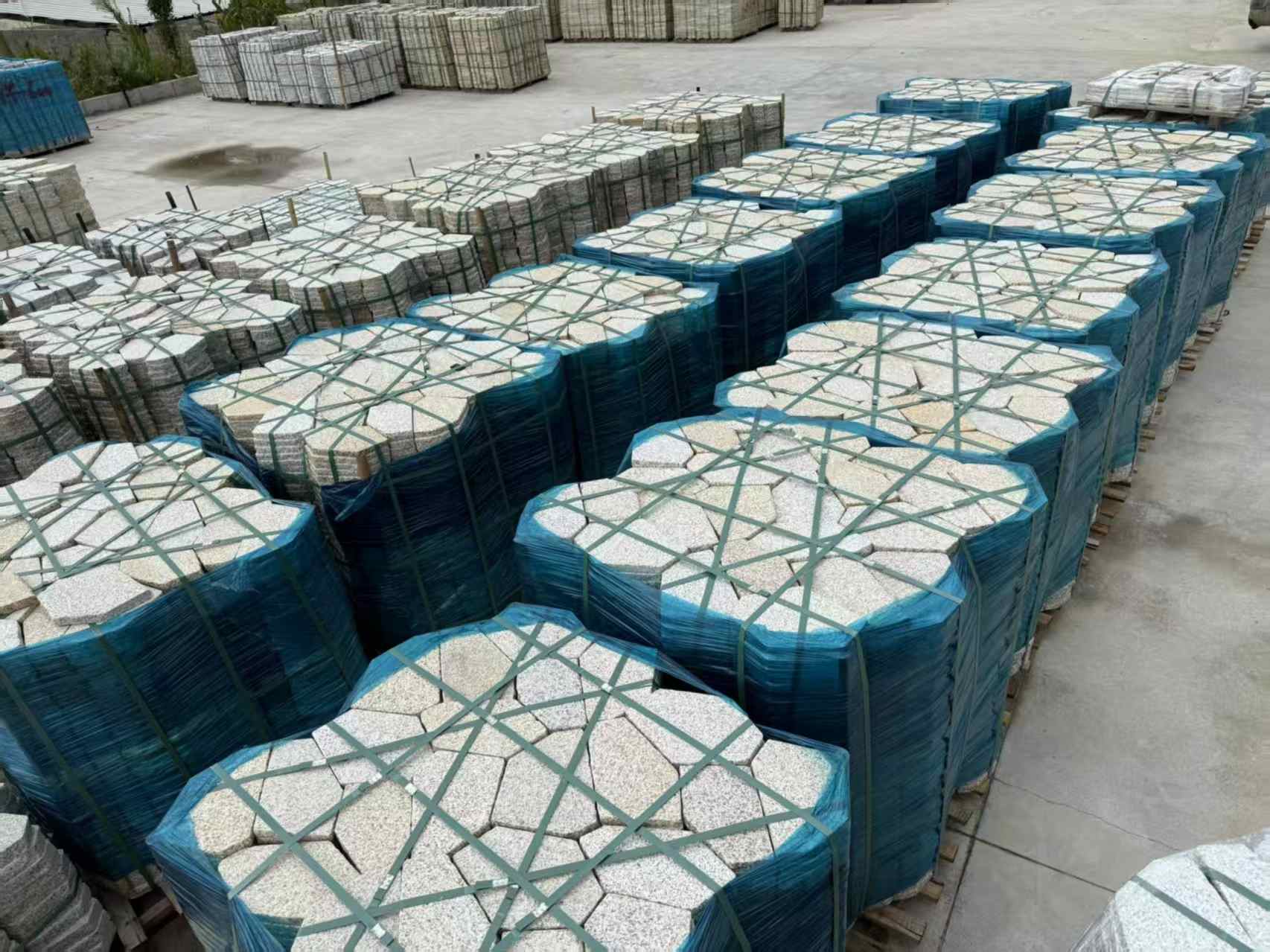 洛阳黄金麻冰裂纹 碎拼