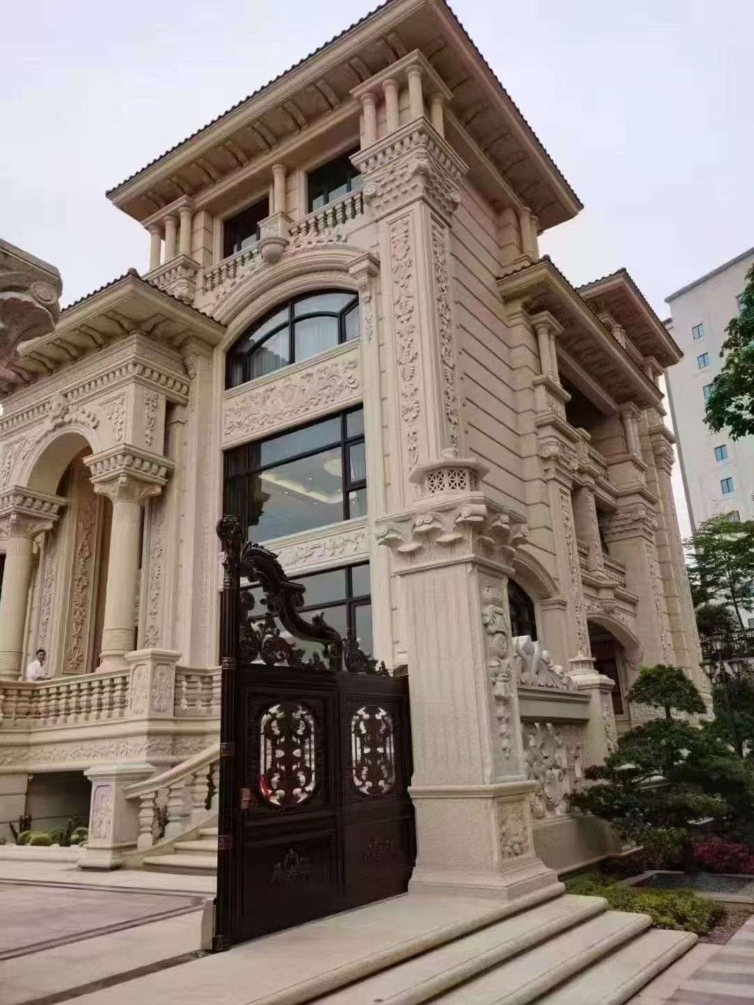 洛阳黄金麻别墅外墙异形定制