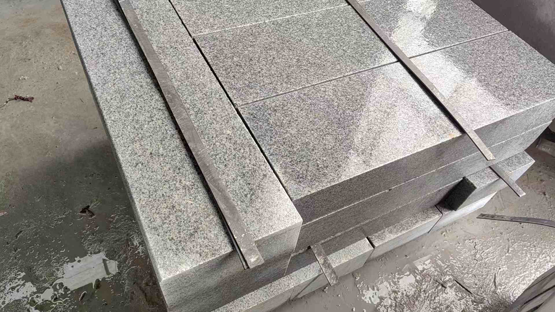 洛阳芝麻灰 芝麻白 路牙石 路侧石 马路牙子